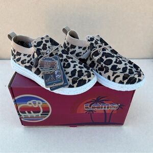 Lamo • Women’s size 7 cheetah print slip-on Flats